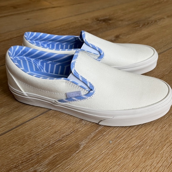 Vans Shoes - VANS NWT classic slip on shoe